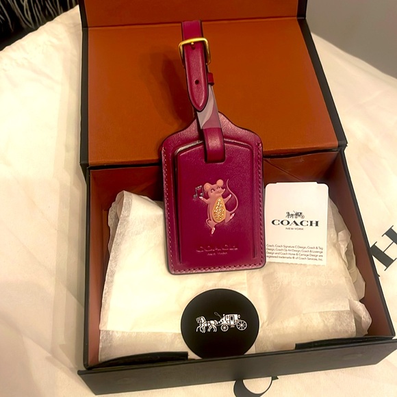 Coach Burgundy Leather Luggage Tag with Mouse Design - Picture 1 of 8